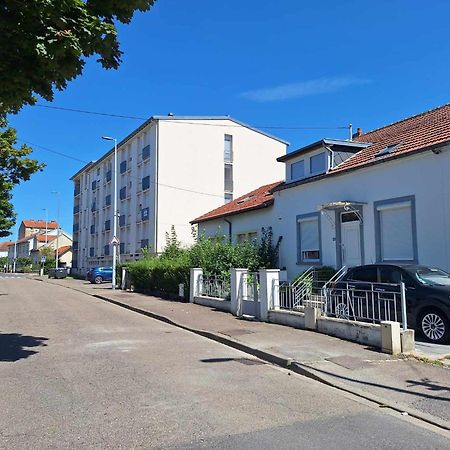 Jurassique Appart Montigny-les-Metz Buitenkant foto